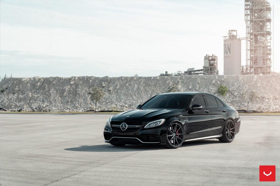  Mercedes-AMG C63 S on Vossen Wheels (HF-3) 2019 года  (фото 1 из 13)